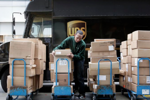 UPS, FedEx Still Delivering After Pre-Christmas Shipping Snags