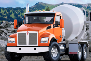 Kenworth Begins Production on T880S, Geared for Construction Market