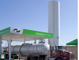 Natural gas cranks up push into transportation sector