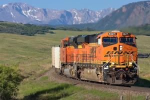 BNSF Pilot Program Uses Natural Gas, Not Diesel