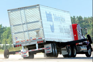 Utility Adds Roll Stability as Standard on Refrigerated Trailer