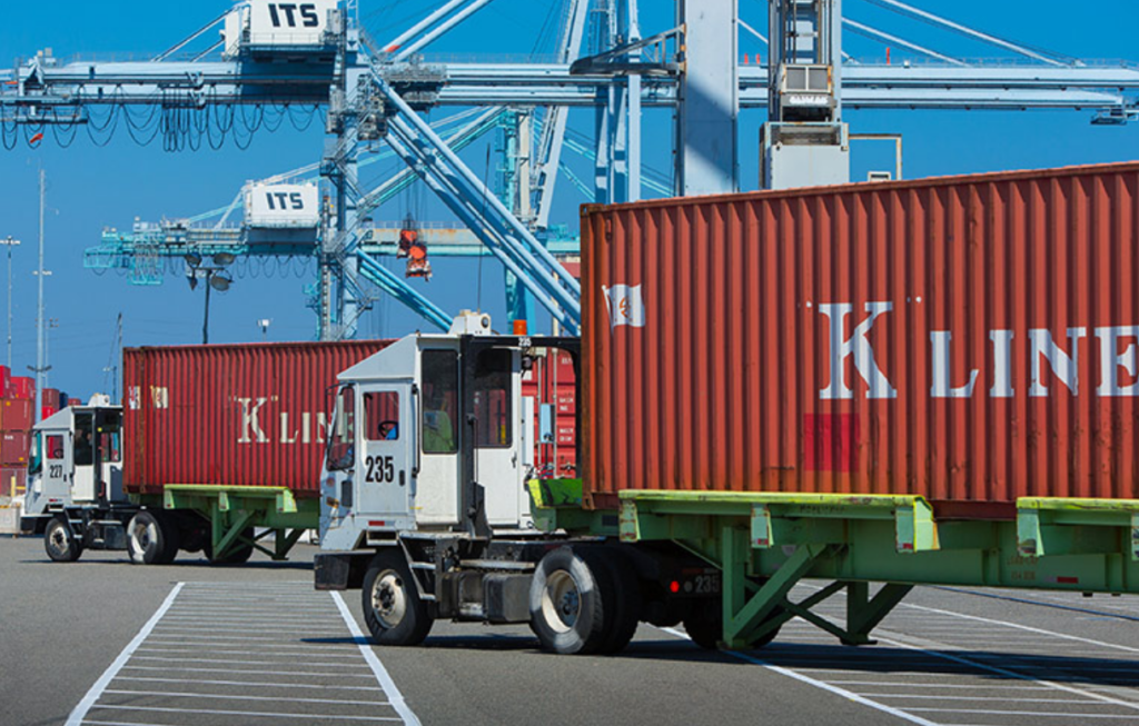 truck at port of long beach