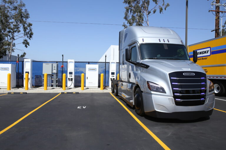 Electric Vehicles Keep on Trucking as Penske Deploys Battery Electric