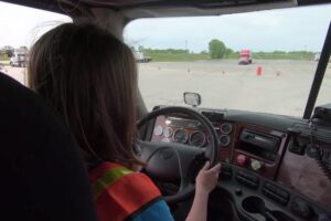 FMCSA Proposes New Under-21 Commercial Driver Pilot Program