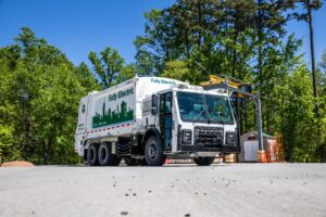 Mack Trucks to Open New Electric Vehicle Training Hub to Support Mack® LR Electric, Western U.S. and Canada