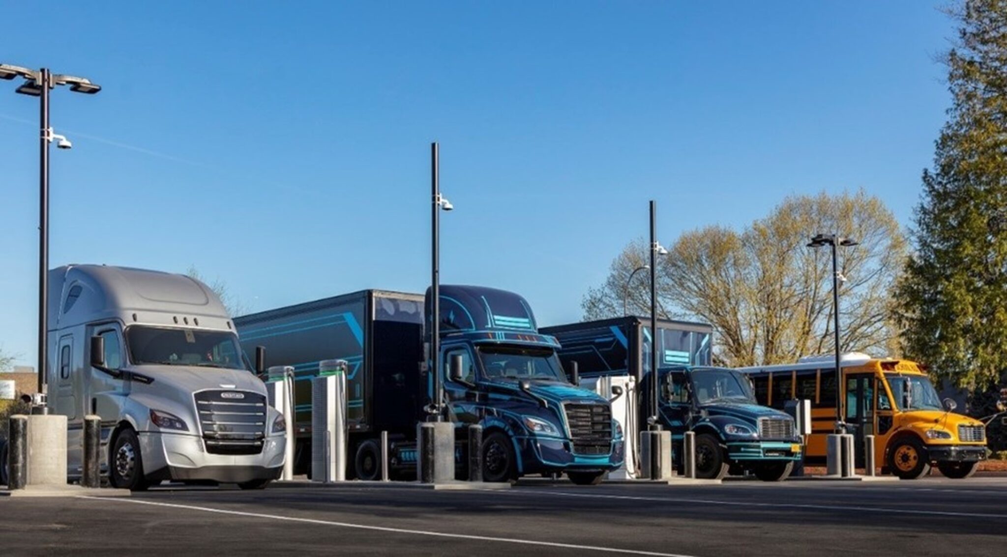 Daimler Trucks North America, Portland General Electric Open Heavy-duty ...