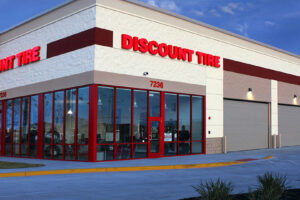 DISCOUNT TIRE TO ACQUIRE TIRE RACK AND MERGE OPERATIONS, CREATING LEADING OMNICHANNEL TIRE BUYING EXPERIENCE