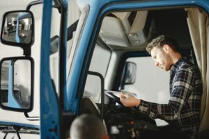 Trucking Wages Jump in 2021 as Shortage, Supply Chain Issues Increase Demand