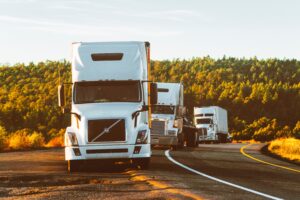 Spot truckload rates slipped, volumes rose in August