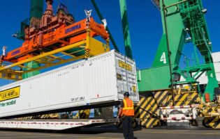 J.B. Hunt Expands Transloading Footprint With the Addition of Seattle and Laredo, Texas Operations