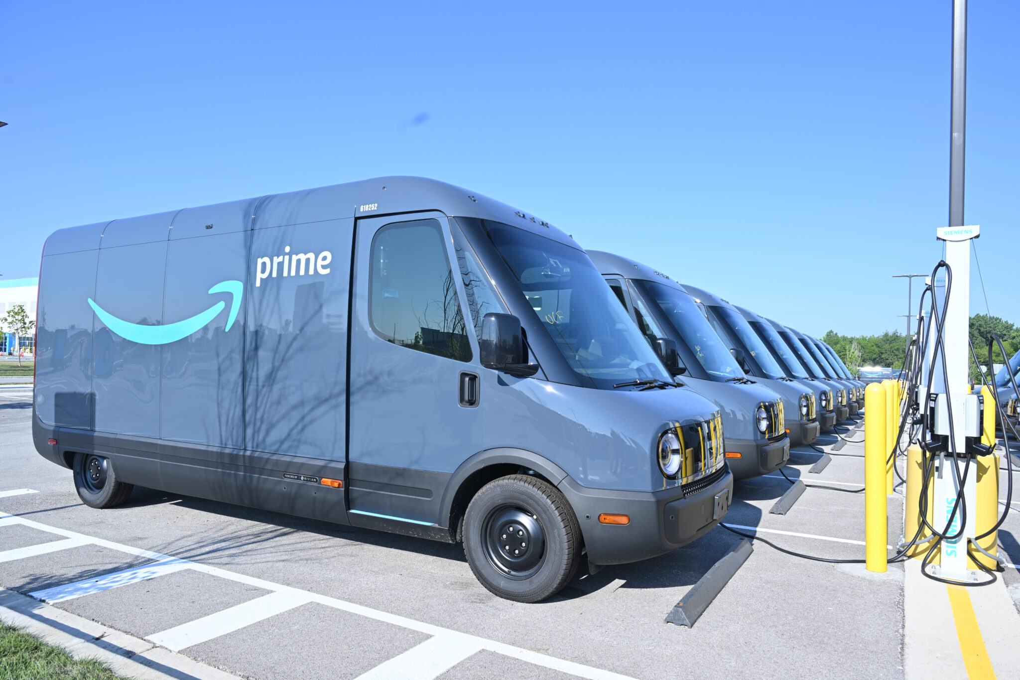 Amazon’s new electric vans will be making deliveries in over 100 U.S