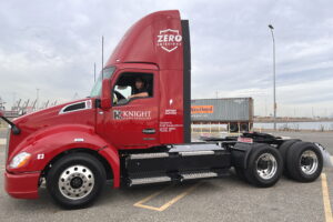 Kenworth Delivers First T680E To Knight-Swift Transportation