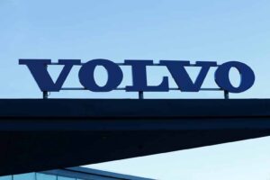 Volvo Trucks discontinues acquisition of heavy-duty truck manufacturing operation in China