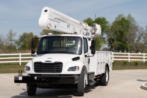 Daimler Truck North America Enters Partnership with Hexagon Purus for Battery Electric Freightliner eM2 for Vocational Applications