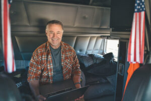 Why Veterans Should Consider a Career in Trucking