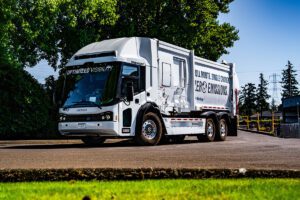 MCNEILUS KICKS OFF ROAD TOUR FEATURING THE VOLTERRA™ ZSL™ FULLY INTEGRATED ELECTRIC REFUSE AND RECYCLING VEHICLE