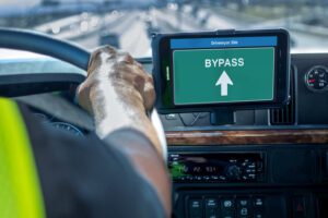 Drivewyze and EZ LYNK Partner to Bring Weigh Station Bypass to EZ LYNK ELD Customers